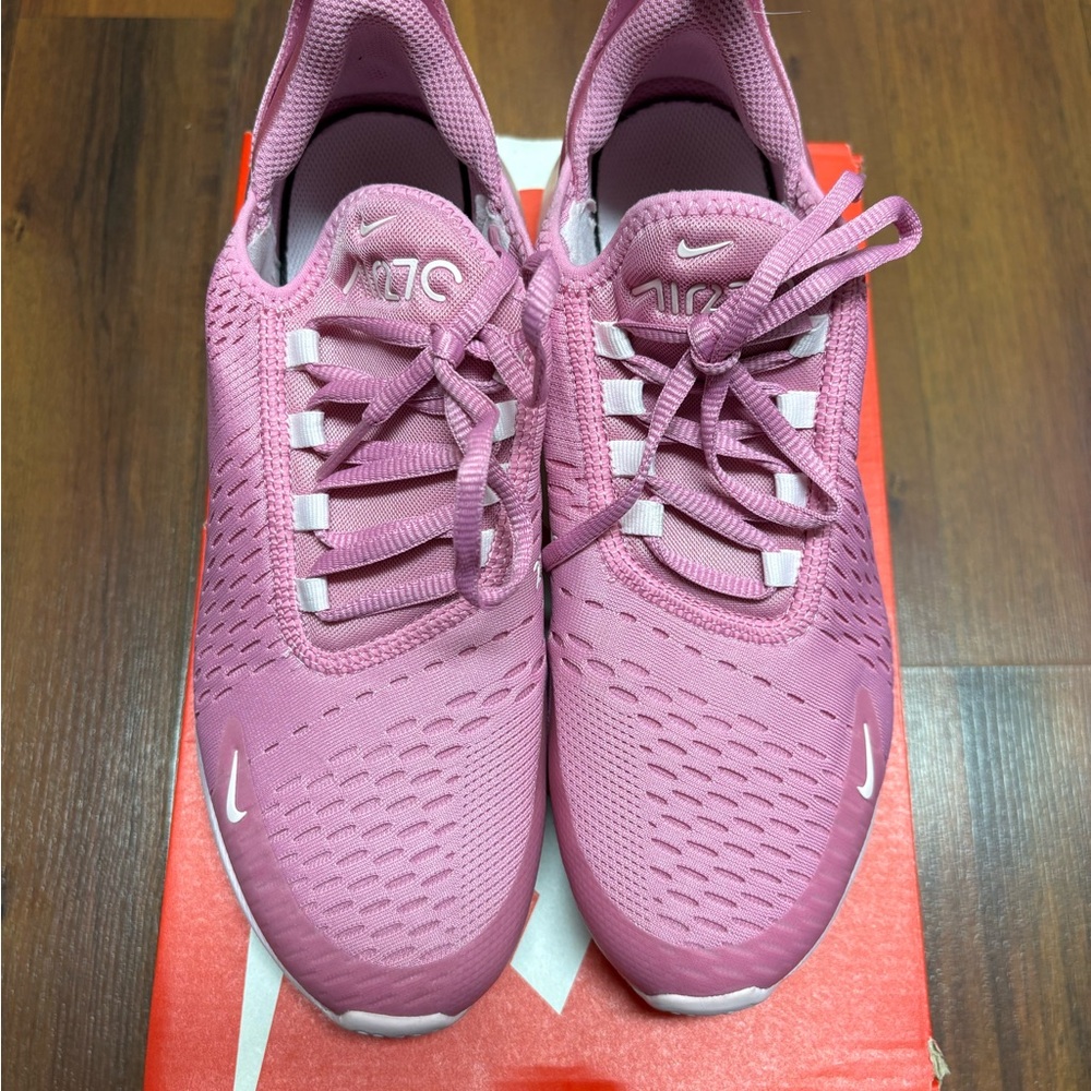 Nike Women's Pink Sneakers